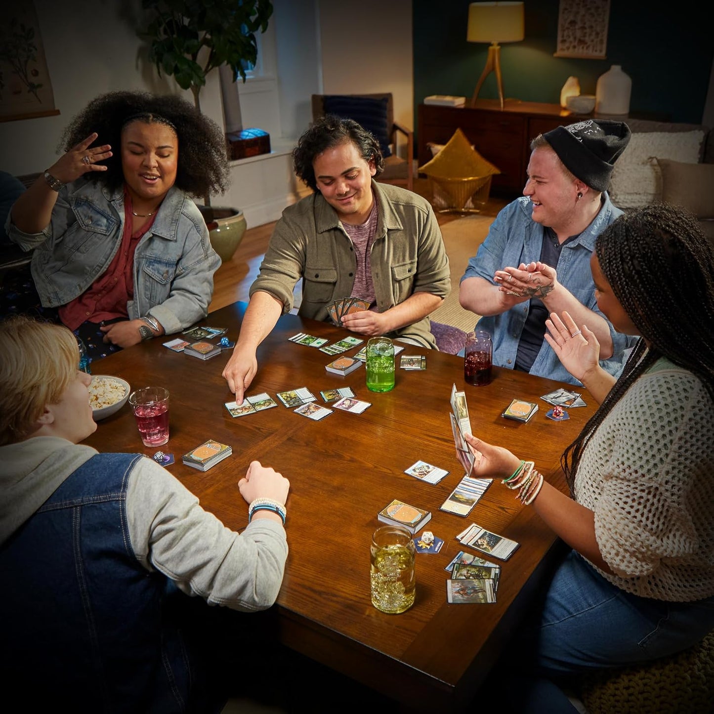 Magic: The Gathering The Lost Caverns of Ixalan Draft Booster Box - 36 Packs + 1 Box Topper Card (541 Magic Cards)